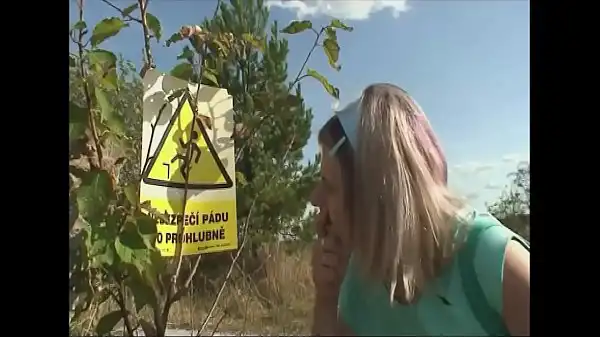 Pego fumando pelo funcionário, depois fodeu