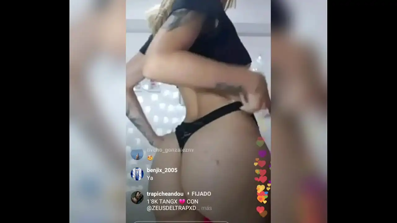 Prostituta do Instagram (histórias)